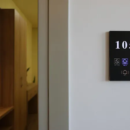 Rifat Peshkatari Hotel