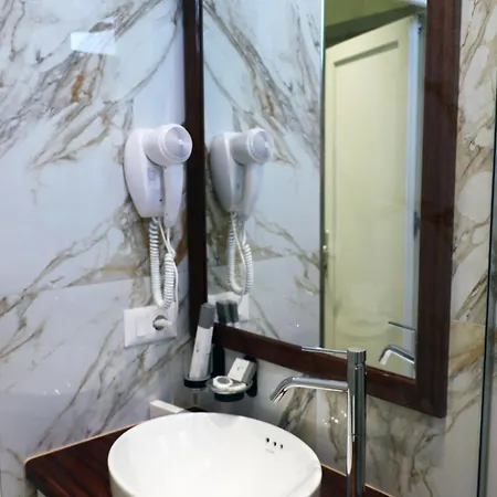 Rifat Peshkatari Szálloda Durrës