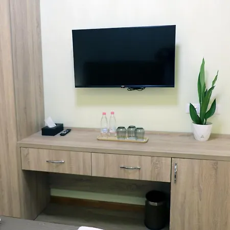 Rifat Peshkatari Ξενοδοχείο 3*